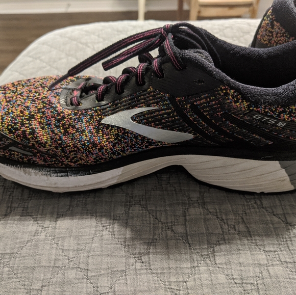 Women's Brooks GTS18 US 11 Euro 43 - Picture 5 of 7